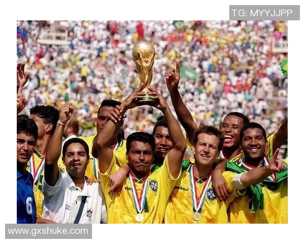 曾经的足球明星回顾那些辉煌岁月中的传奇人物与他们的成就